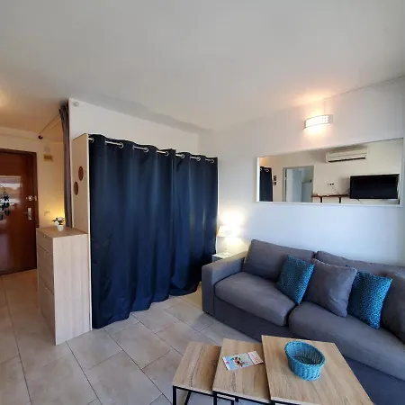 T1 26m2 Avec Balcon Vue * Frejus